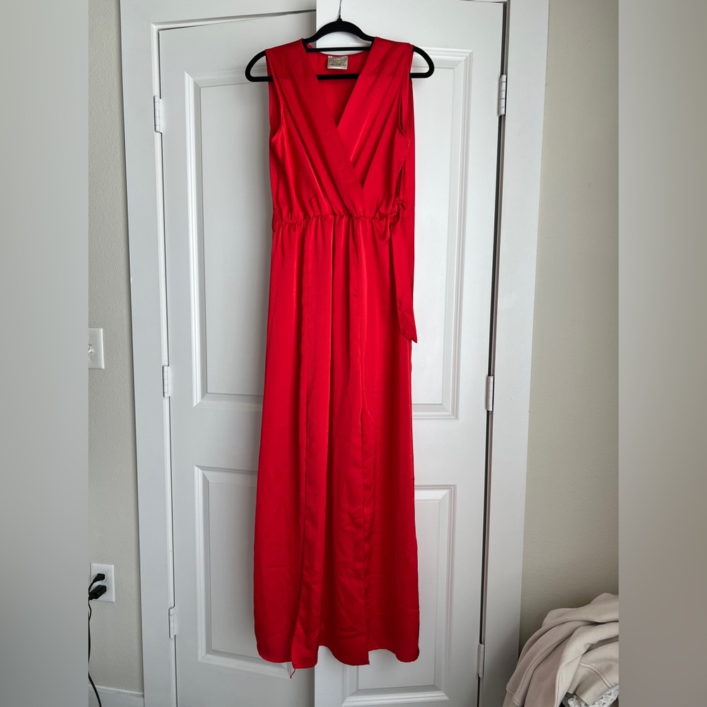 Elegant Red Maxi Dress